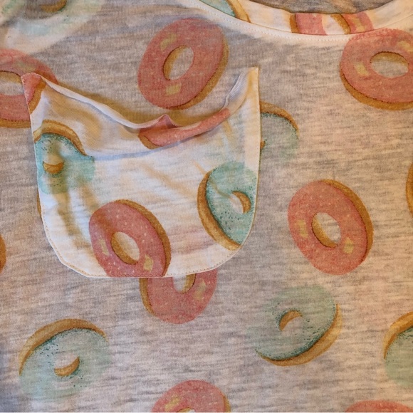 Small Donut Print Pocket Tank - Picture 2 of 4